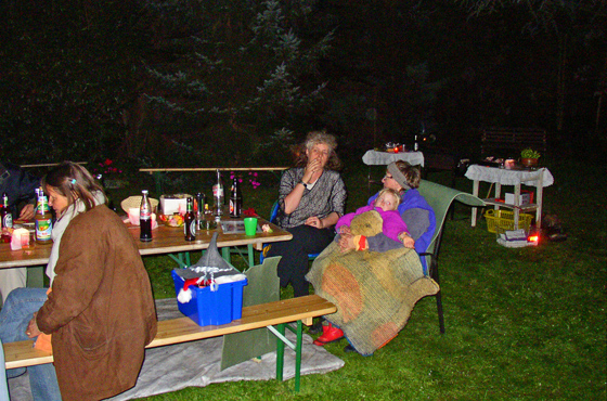 P9175882-Beatles-Fete nachts im Garten-560 P9175882-Beatles-Fete nachts im Garten-560